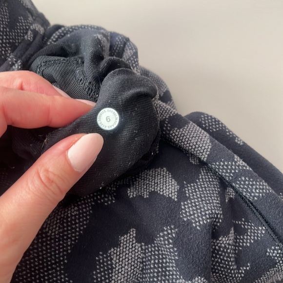 Lululemon Sz 6 Ready to Rulu Jogger in Heritage Camo Black Lunar Rock - Picture 9 of 16